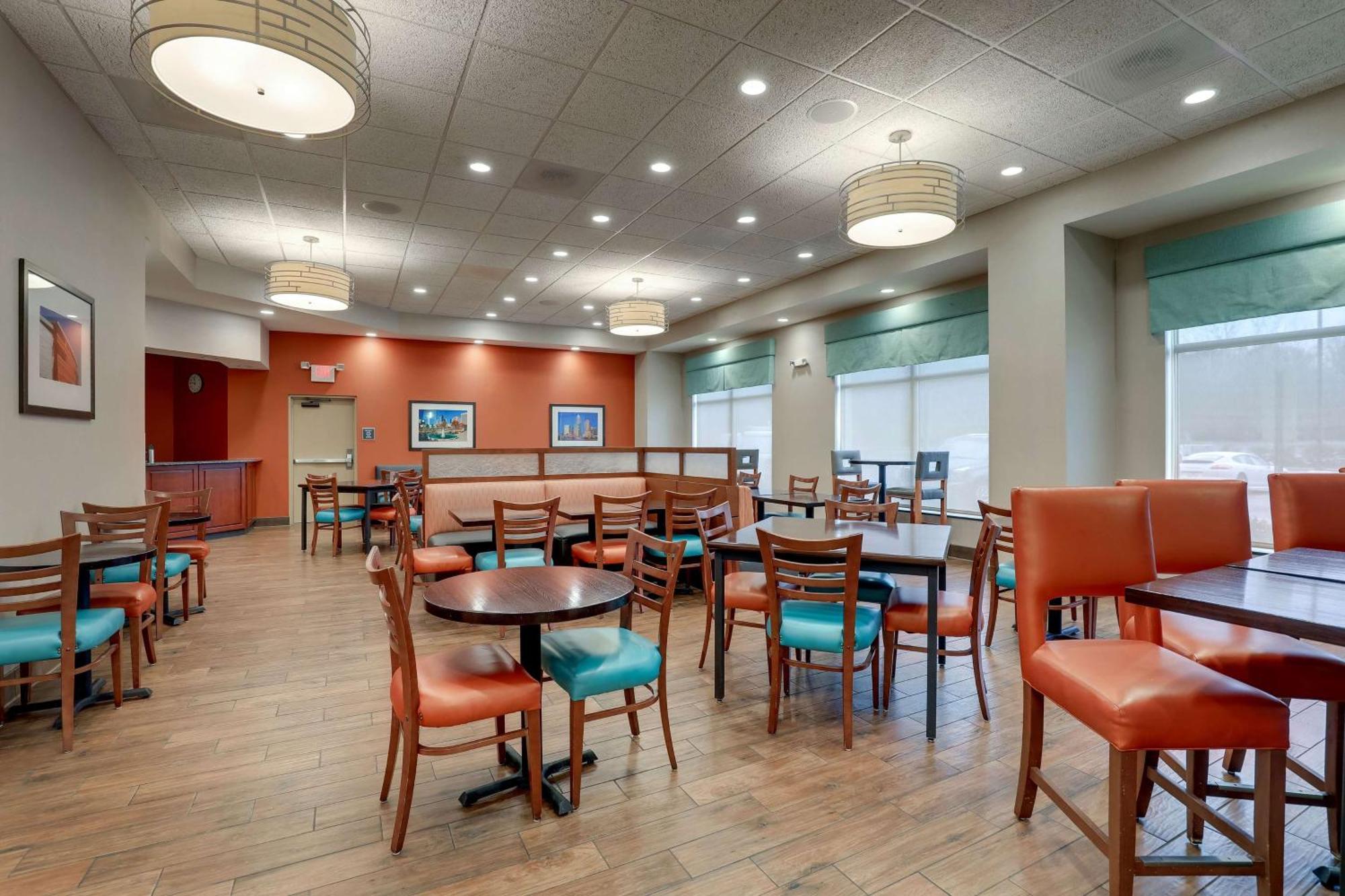Drury Inn & Suites Charlotte Arrowood Екстериор снимка